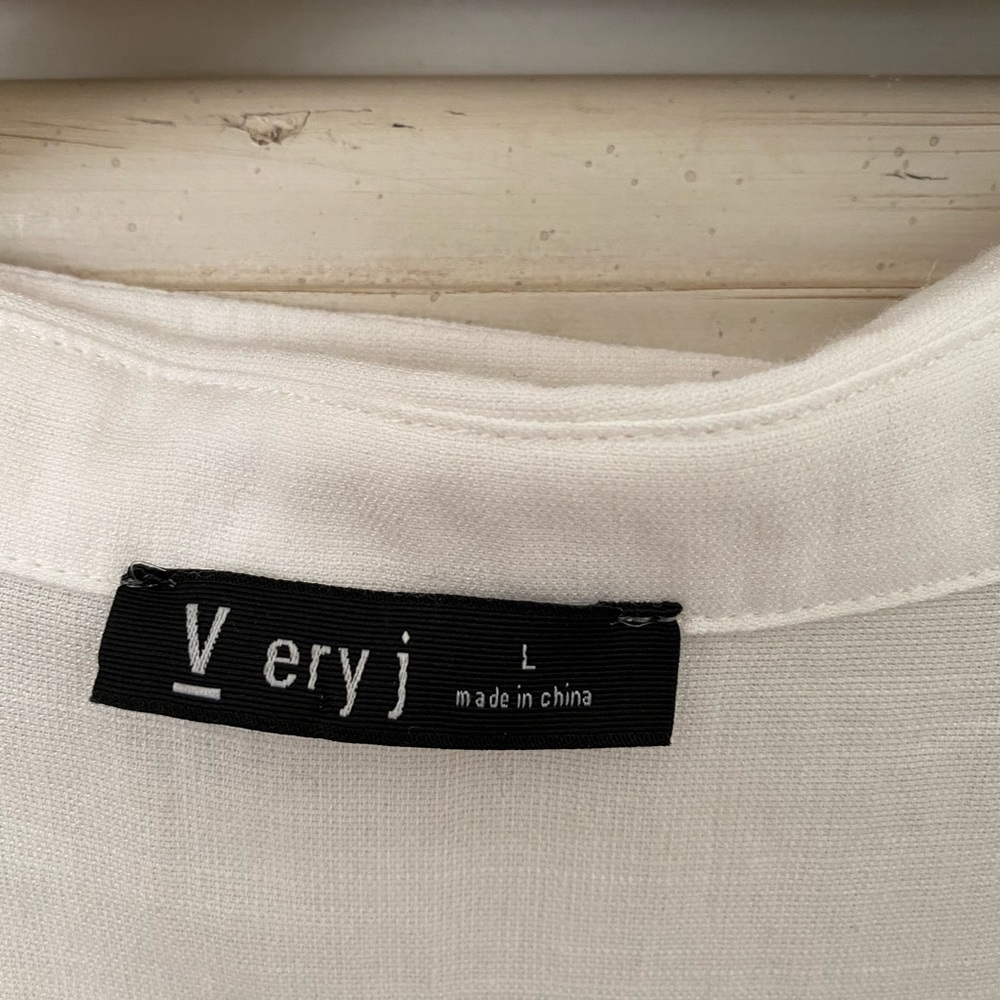 White Embroidered Button Shirt - Picture 4 of 5
